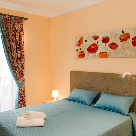 Sliema duplex 1 bedroom apartment - Sleeps 4 Buitenkant foto